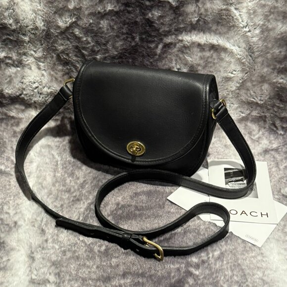 Coach Handbags - Delightful 90's Vintage Coach Cross-body bag (9981) in black